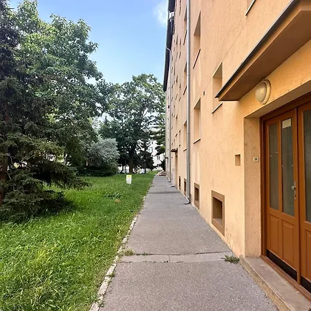Lägenhet Apartman Pri Parku Košice